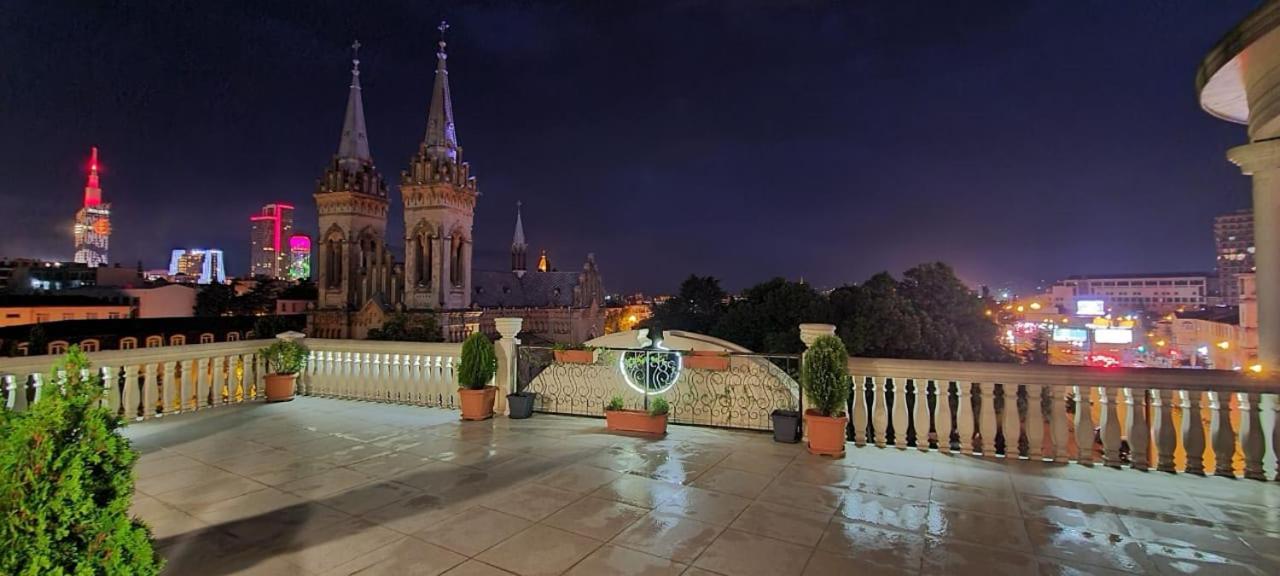 Sunrise apartment batumi Bagian luar foto