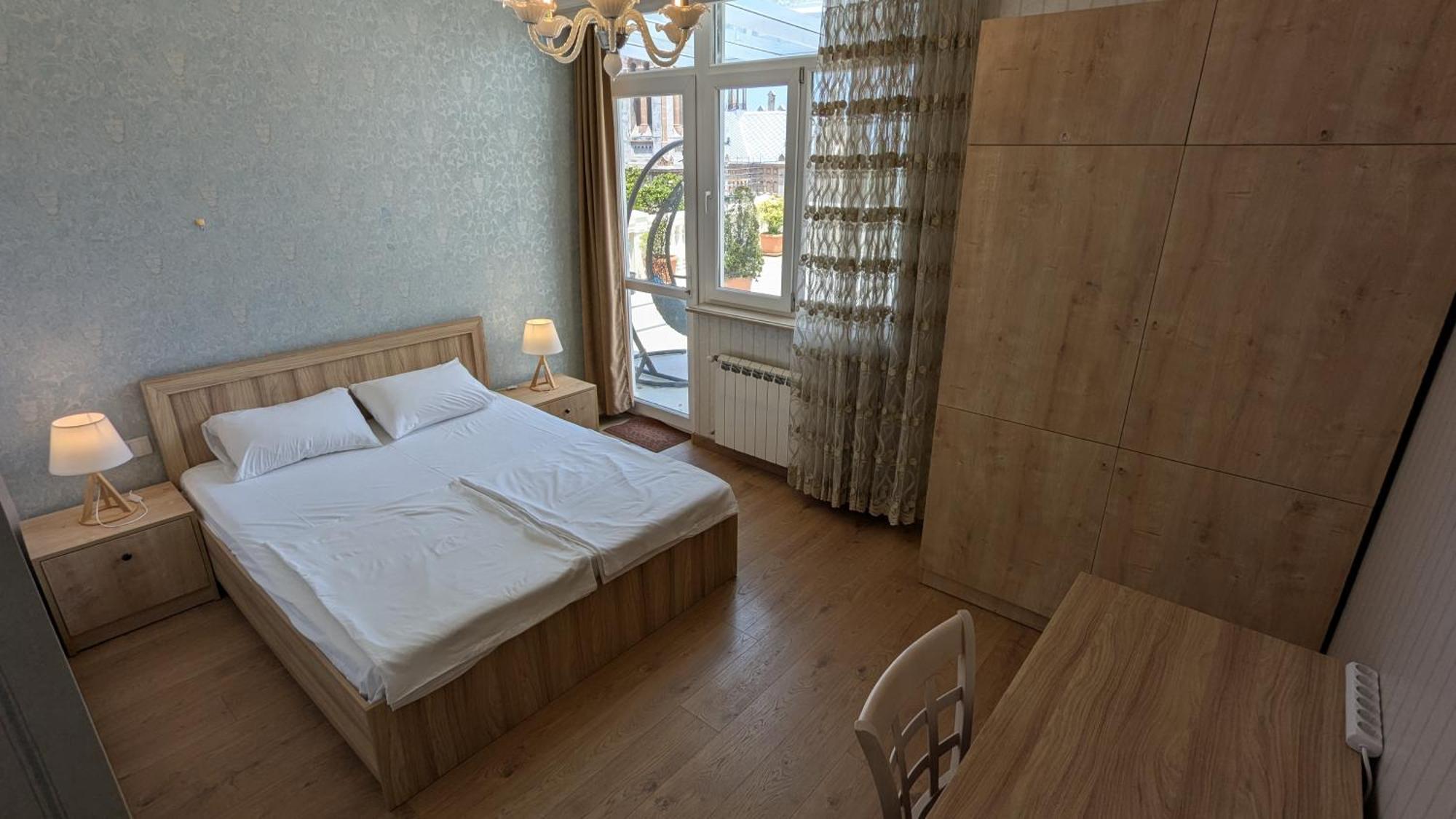 Sunrise apartment batumi Bagian luar foto