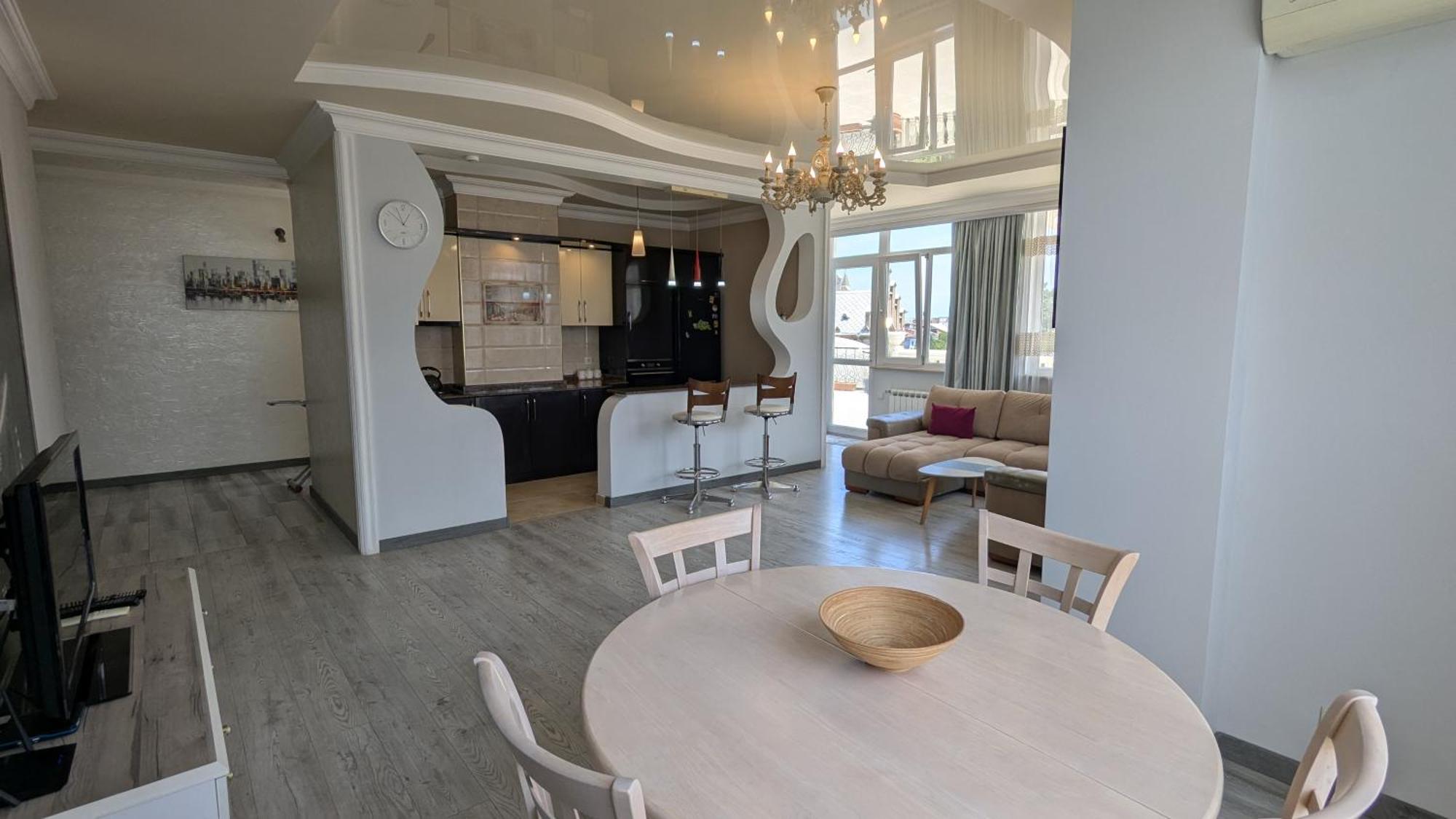 Sunrise apartment batumi Bagian luar foto